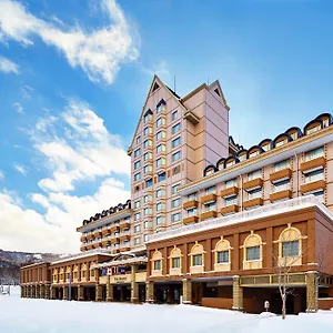 kiroro-resort-hotel-piano.hokkaidohotelsjapan.com/